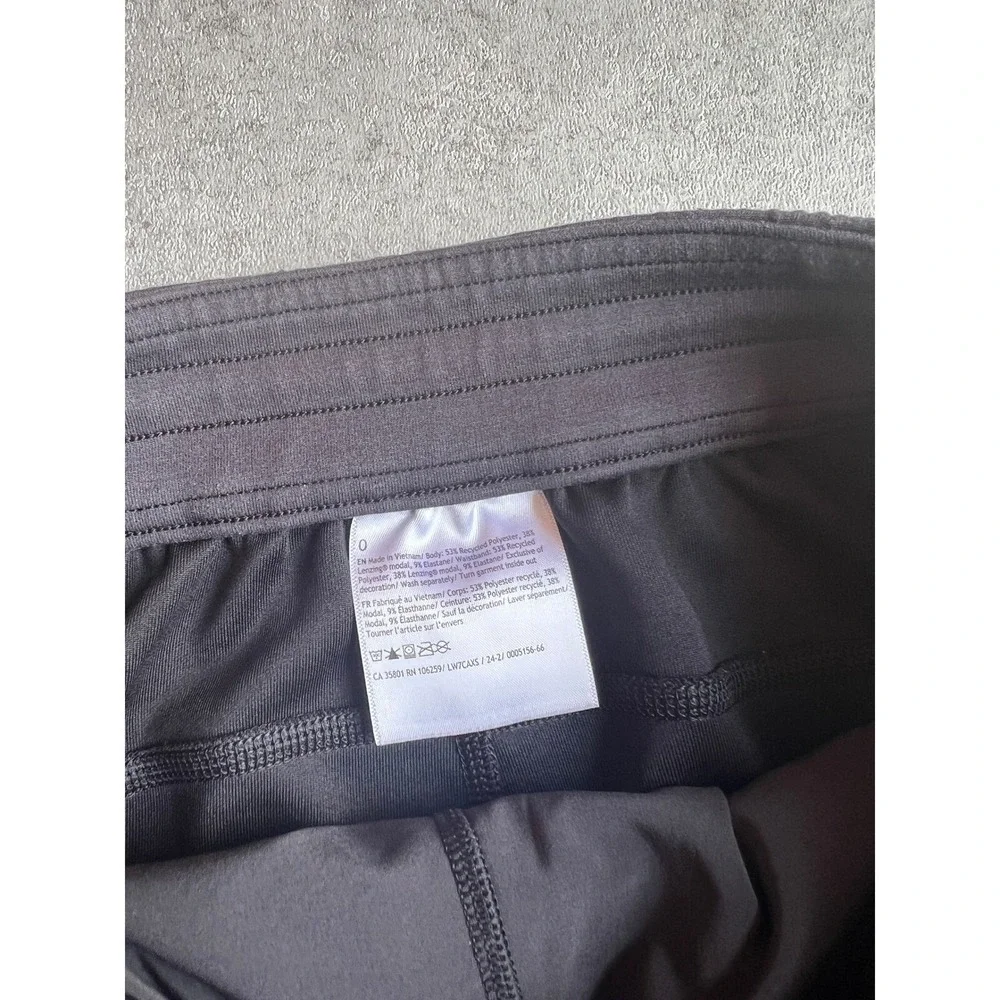 Lululemon Softstreme High-Rise Shorts‎ Women 0 Dark Grey Black 4 Inch Inseam